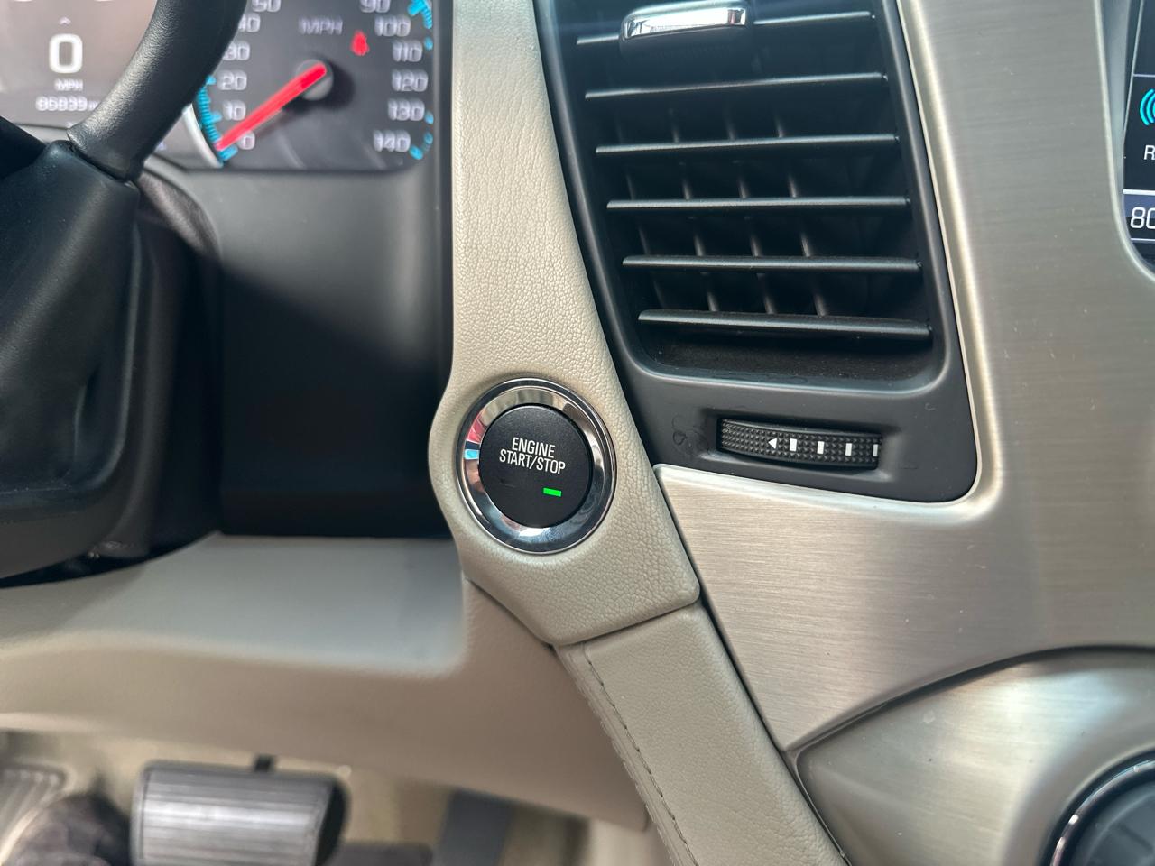 GMC Yukon XL 4WD 4dr Denali 2017