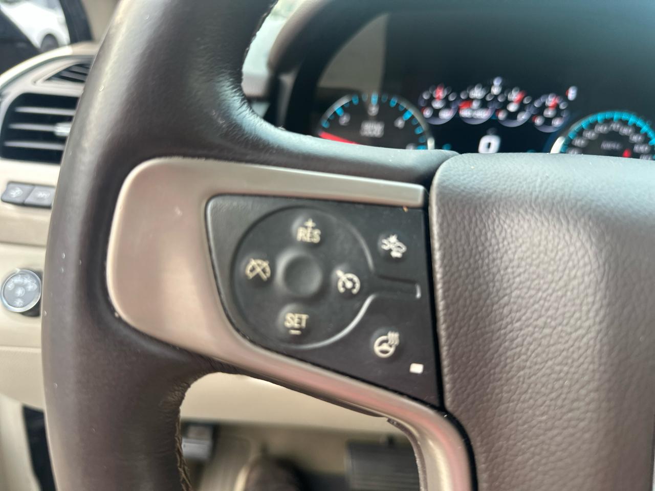 GMC Yukon XL 4WD 4dr Denali 2017