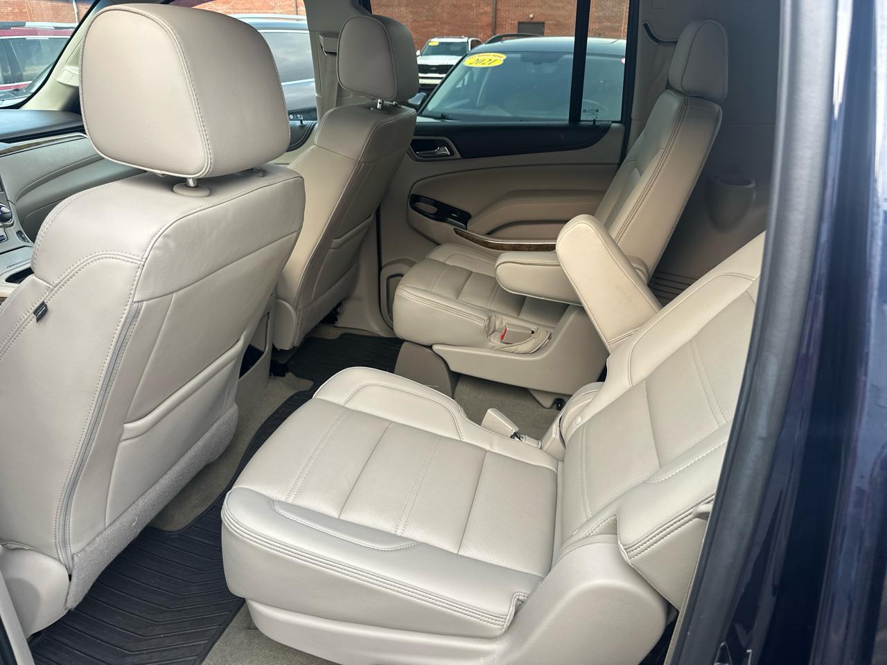GMC Yukon XL 4WD 4dr Denali 2017