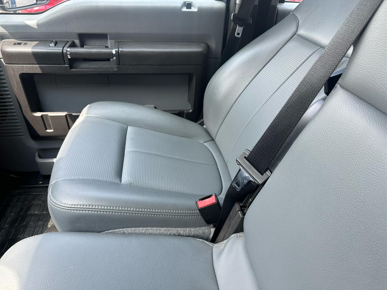Ford Super Duty F-450 DRW  2016