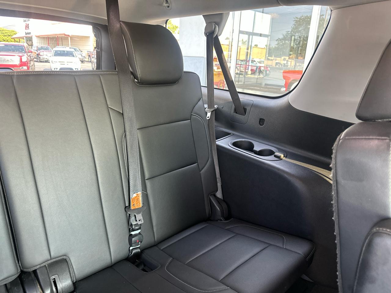 Chevrolet Suburban 4WD 4dr 1500 LT 2018