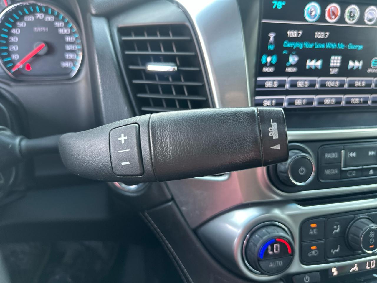 Chevrolet Suburban 4WD 4dr 1500 LT 2018