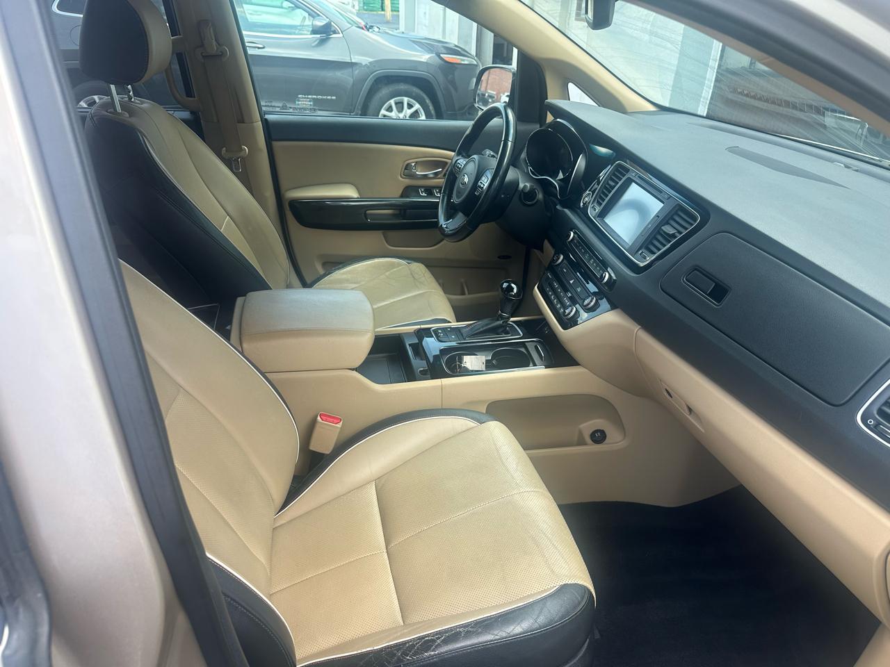 Kia Sedona 4dr Wgn SX 2015