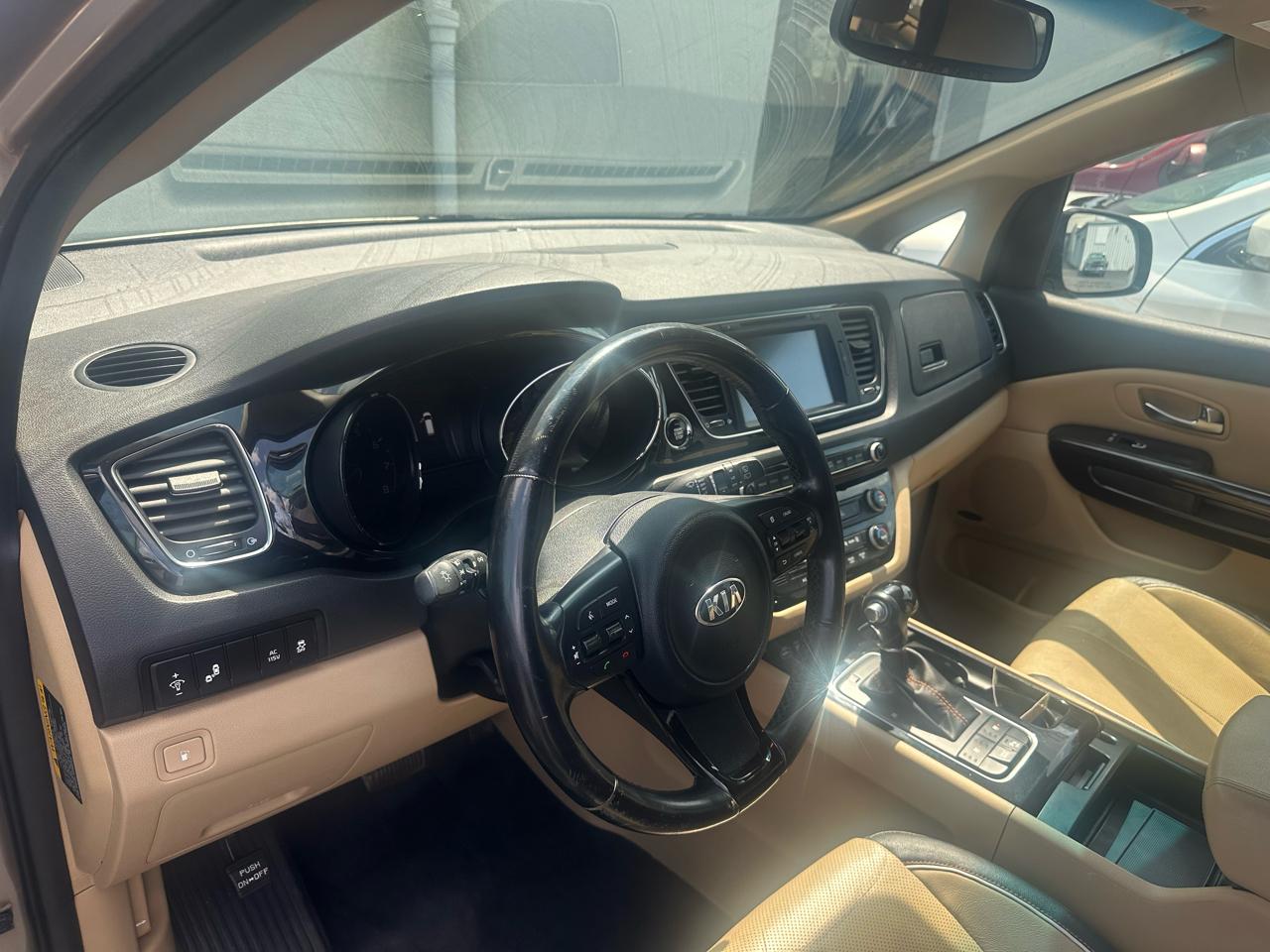 Kia Sedona 4dr Wgn SX 2015