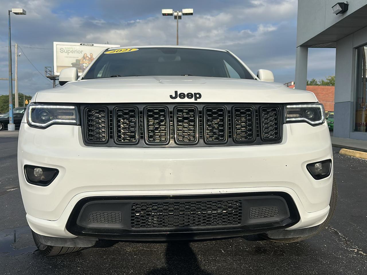 Jeep Grand Cherokee Laredo X 4x4 2021