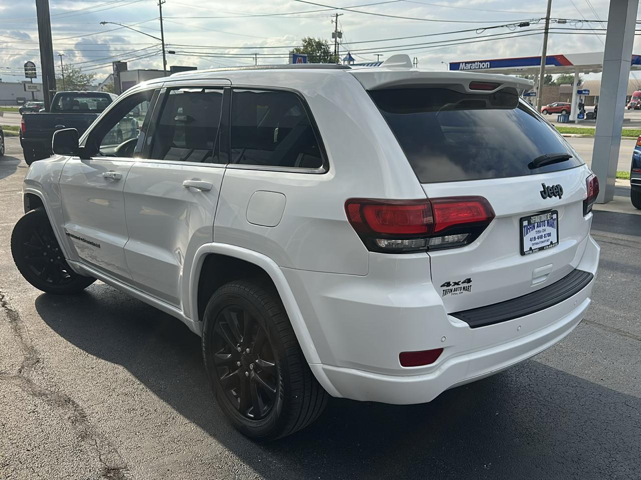 Jeep Grand Cherokee Laredo X 4x4 2021