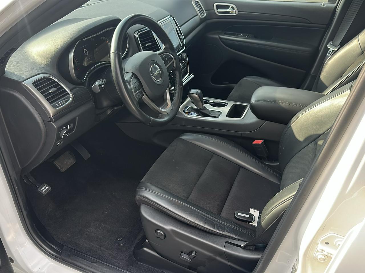 Jeep Grand Cherokee Laredo X 4x4 2021
