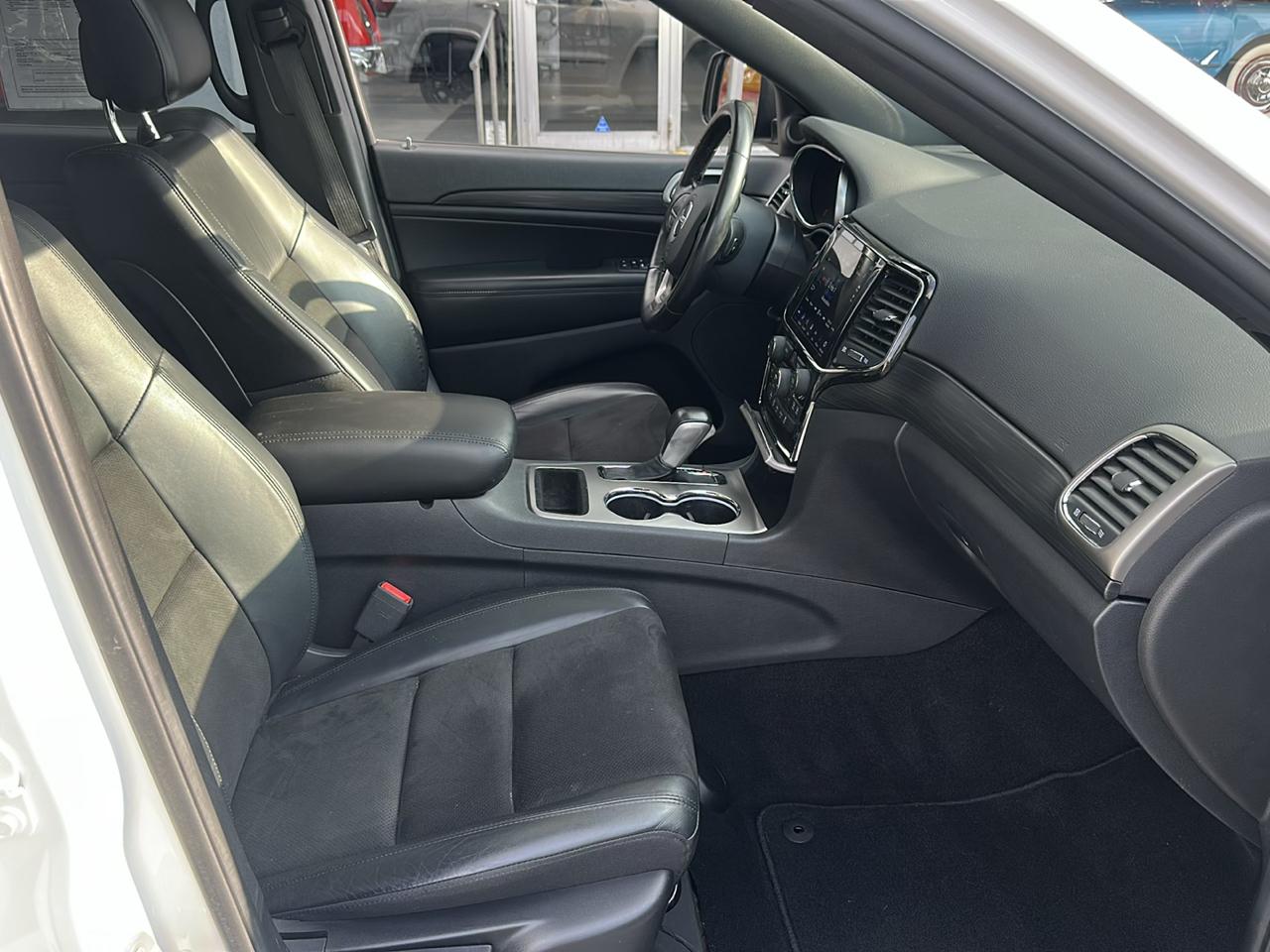 Jeep Grand Cherokee Laredo X 4x4 2021