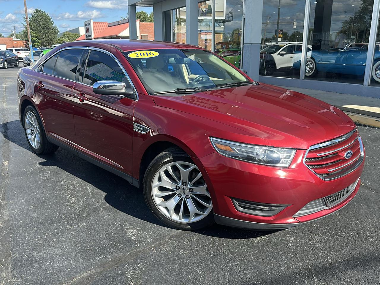 Ford Taurus 4dr Sdn Limited FWD 2016
