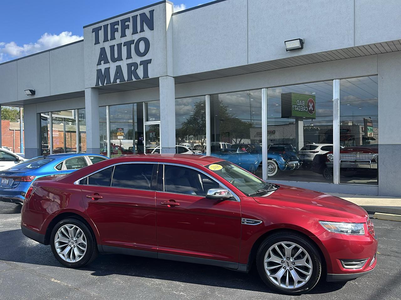 Ford Taurus 4dr Sdn Limited FWD 2016