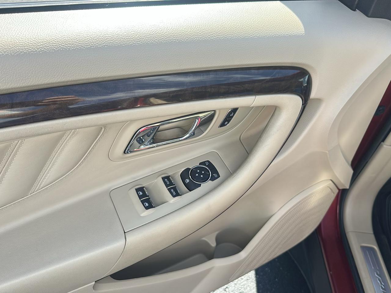 Ford Taurus 4dr Sdn Limited FWD 2016