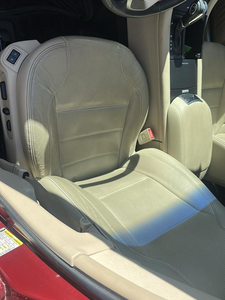 Ford Taurus 4dr Sdn Limited FWD 2016