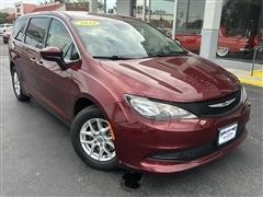 2023 Chrysler Voyager 
