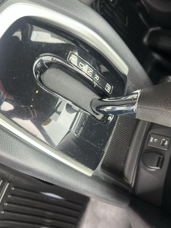 Nissan Rogue FWD 4dr S 2014