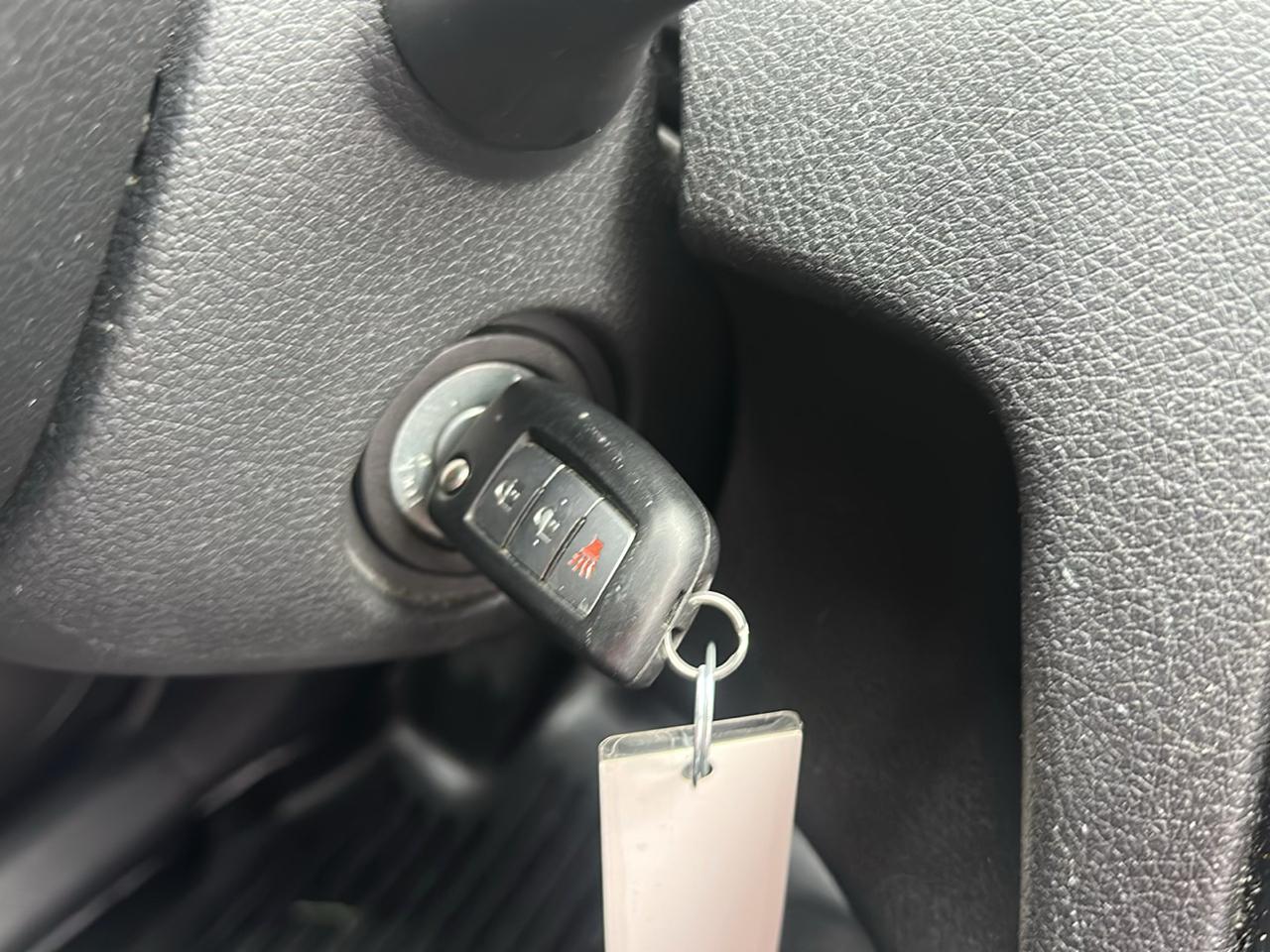 Nissan Rogue FWD 4dr S 2014