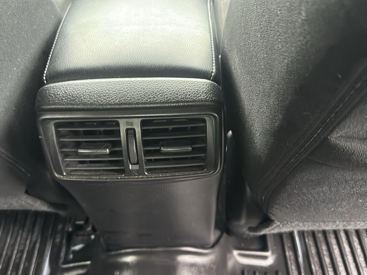 Nissan Rogue FWD 4dr S 2014