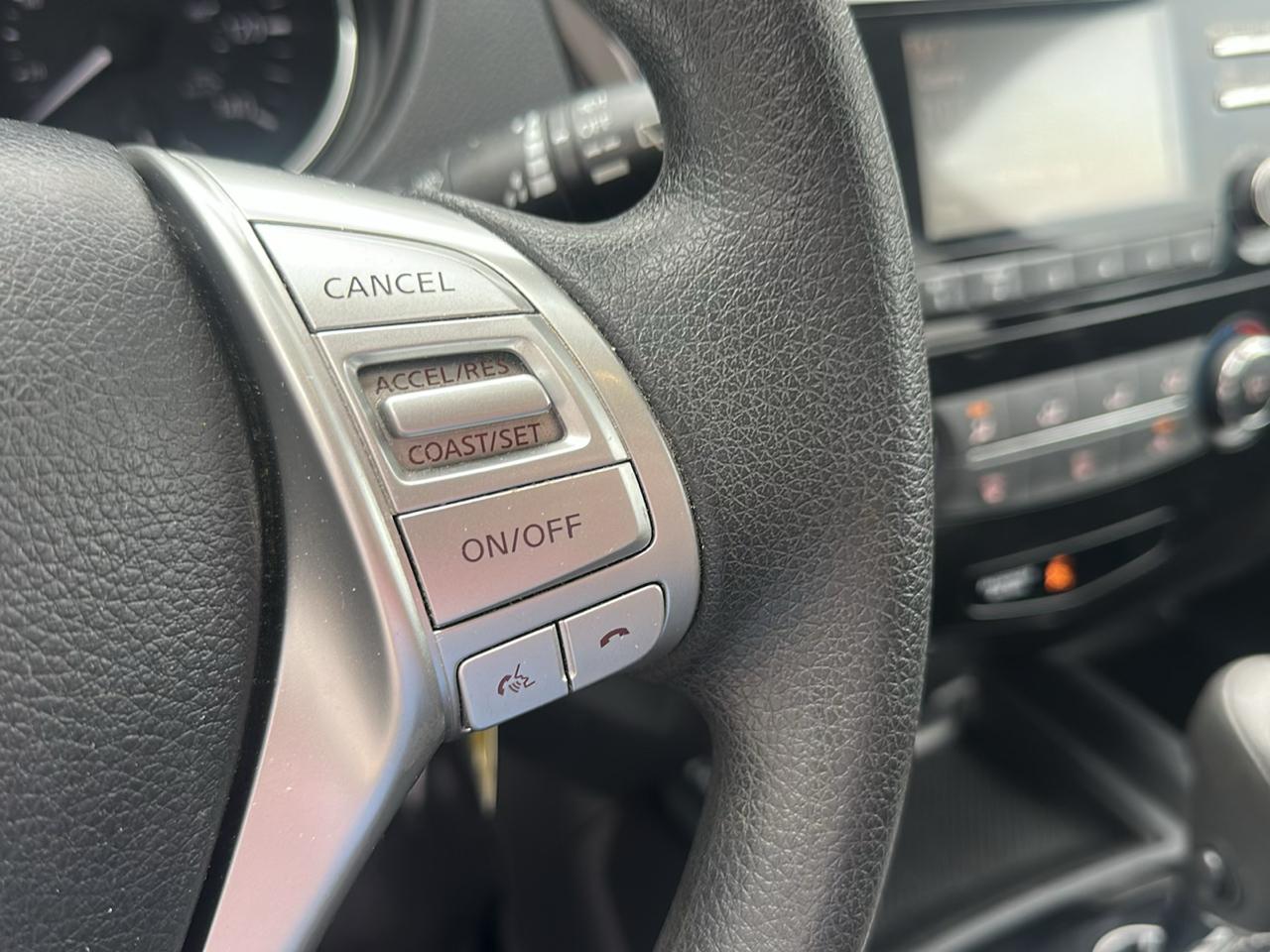 Nissan Rogue FWD 4dr S 2014