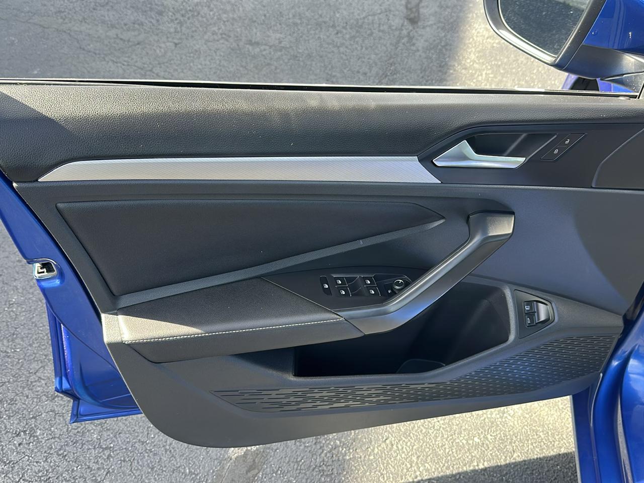Volkswagen Jetta S Auto 2024