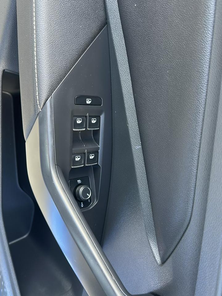 Volkswagen Jetta S Auto 2024