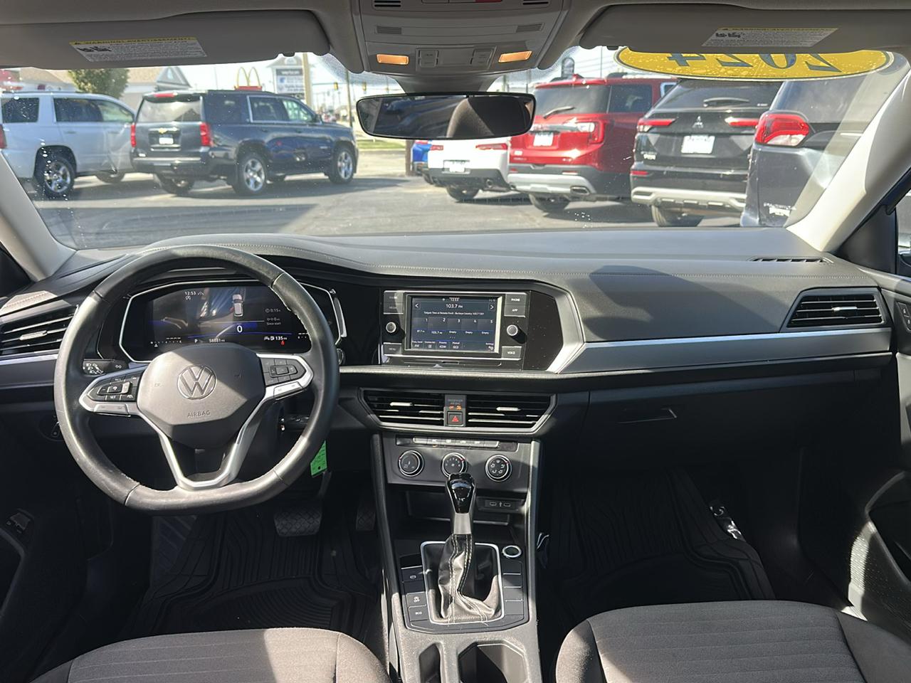 Volkswagen Jetta S Auto 2024
