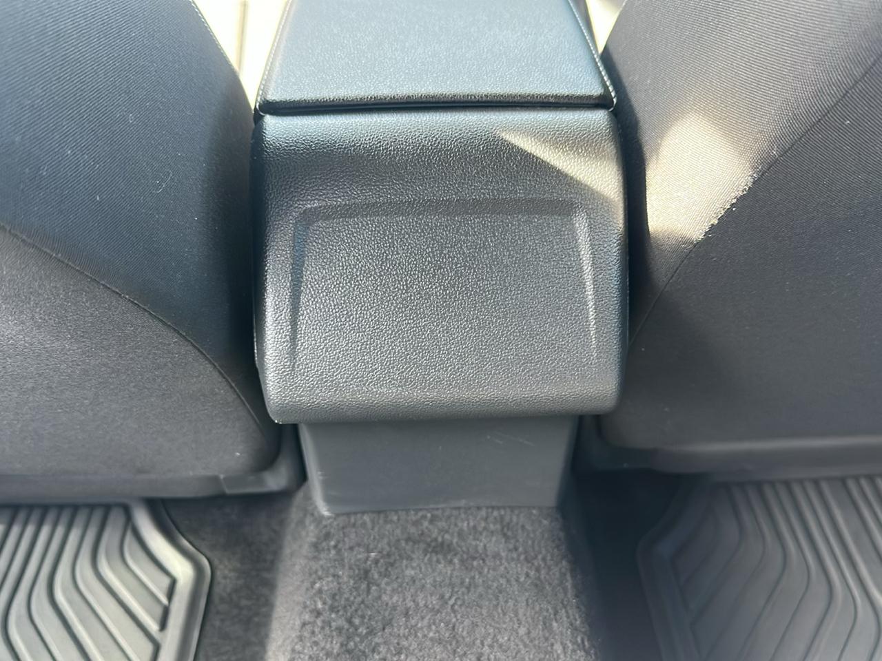 Volkswagen Jetta S Auto 2024