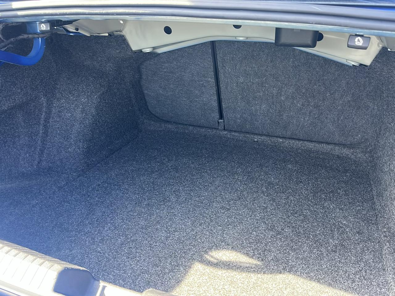 Volkswagen Jetta S Auto 2024