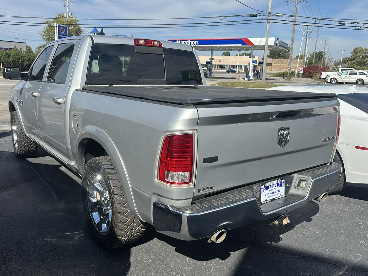 RAM 1500 Laramie 4x4 Crew Cab 5'7" Box 2017