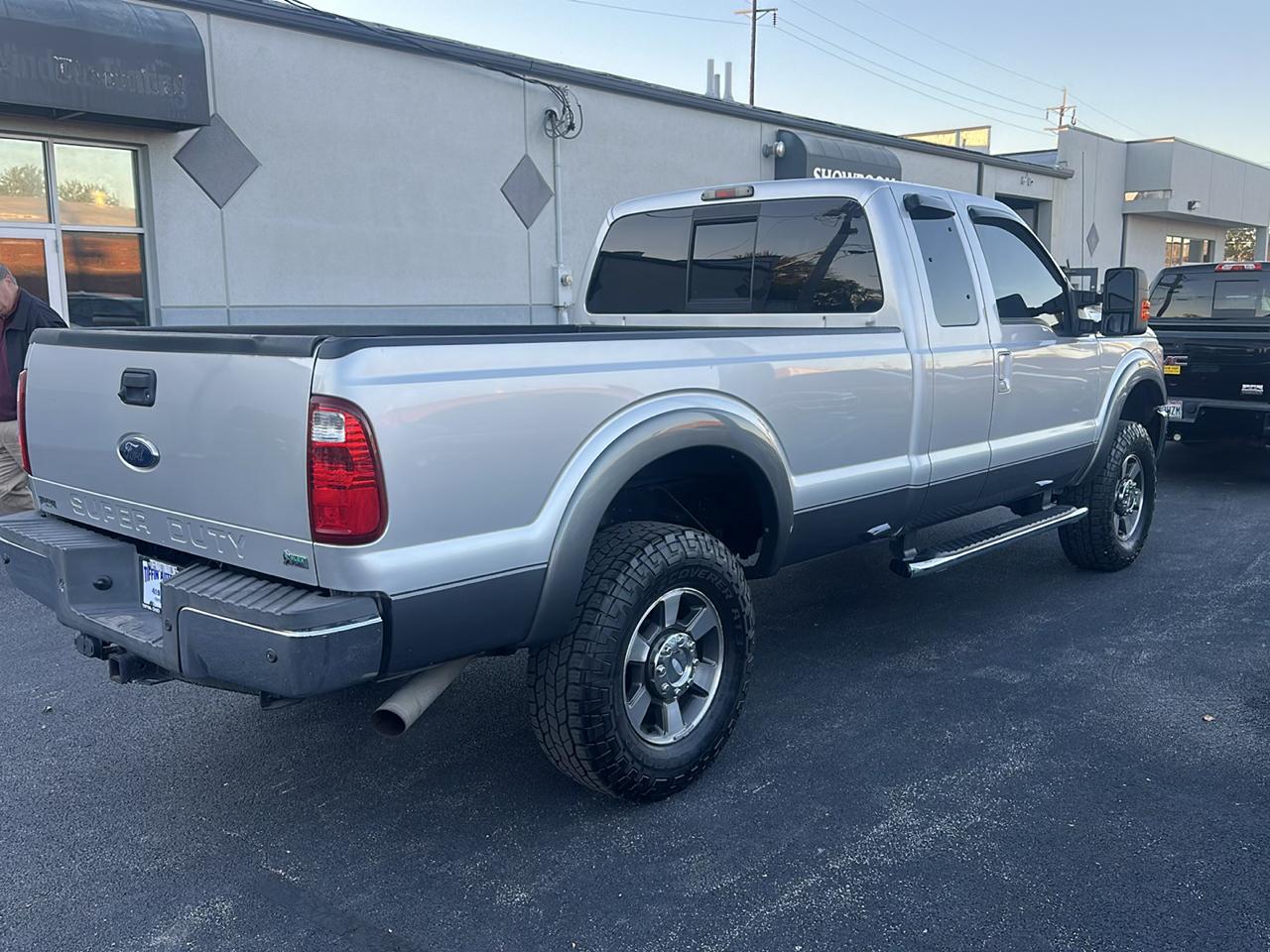 Ford Super Duty F-350 SRW  2011