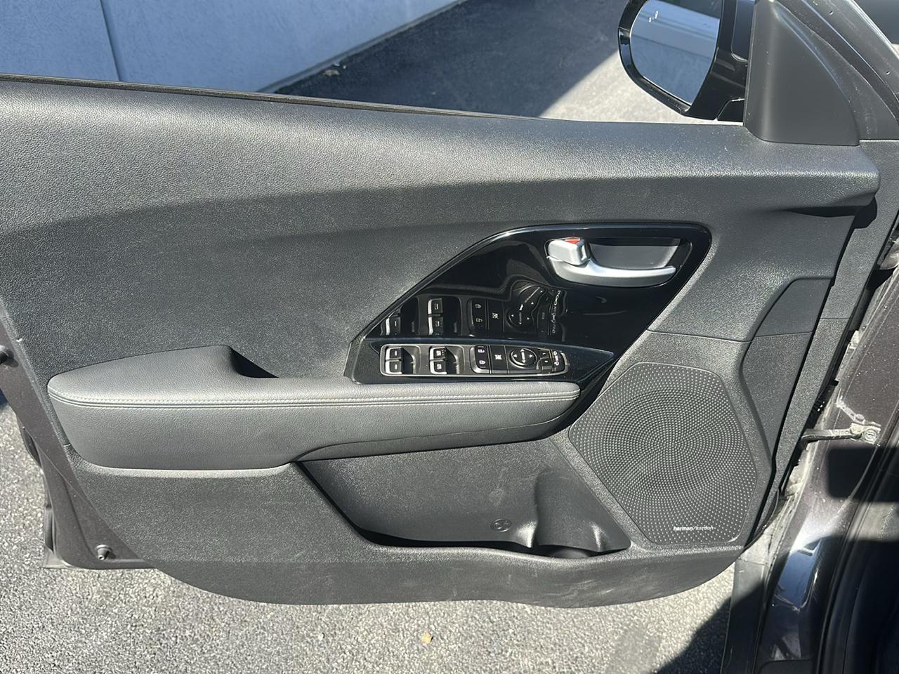 Kia Niro EX FWD 2018