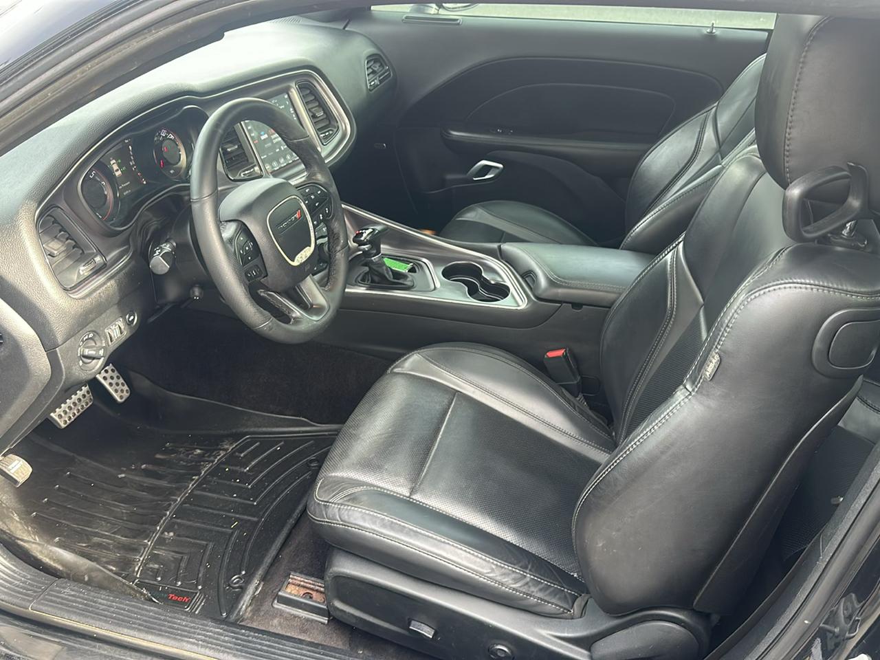 Dodge Challenger SXT Plus RWD 2018