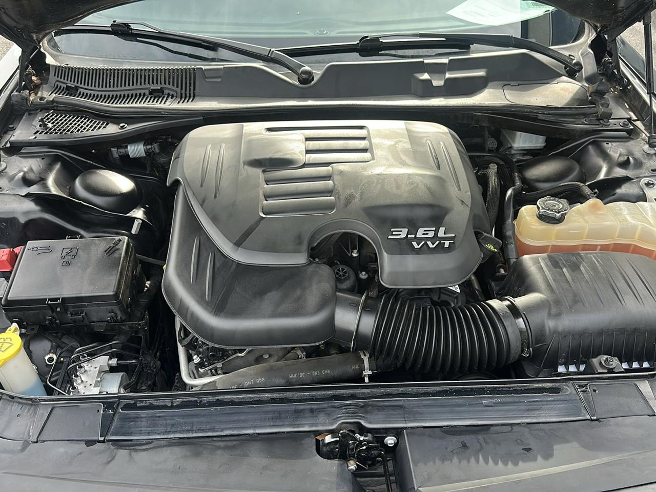 Dodge Challenger SXT Plus RWD 2018