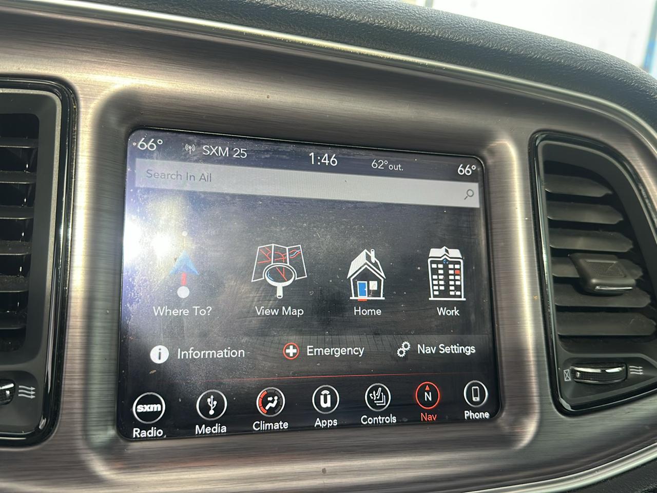 Dodge Challenger SXT Plus RWD 2018