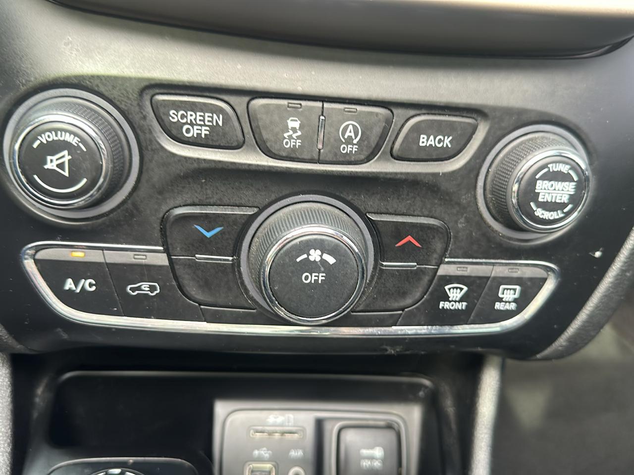Jeep Cherokee 4WD 4dr 75th Anniversary 2016