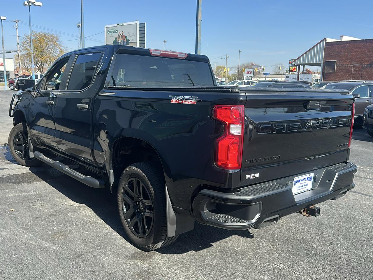 Chevrolet Silverado 1500 4WD Crew Cab 147" Custom Trail Boss 2021