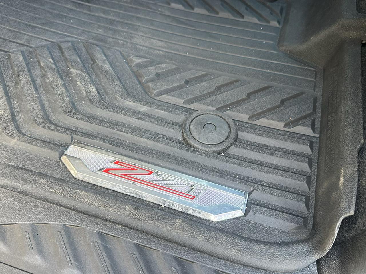 Chevrolet Silverado 1500 4WD Crew Cab 147" Custom Trail Boss 2021