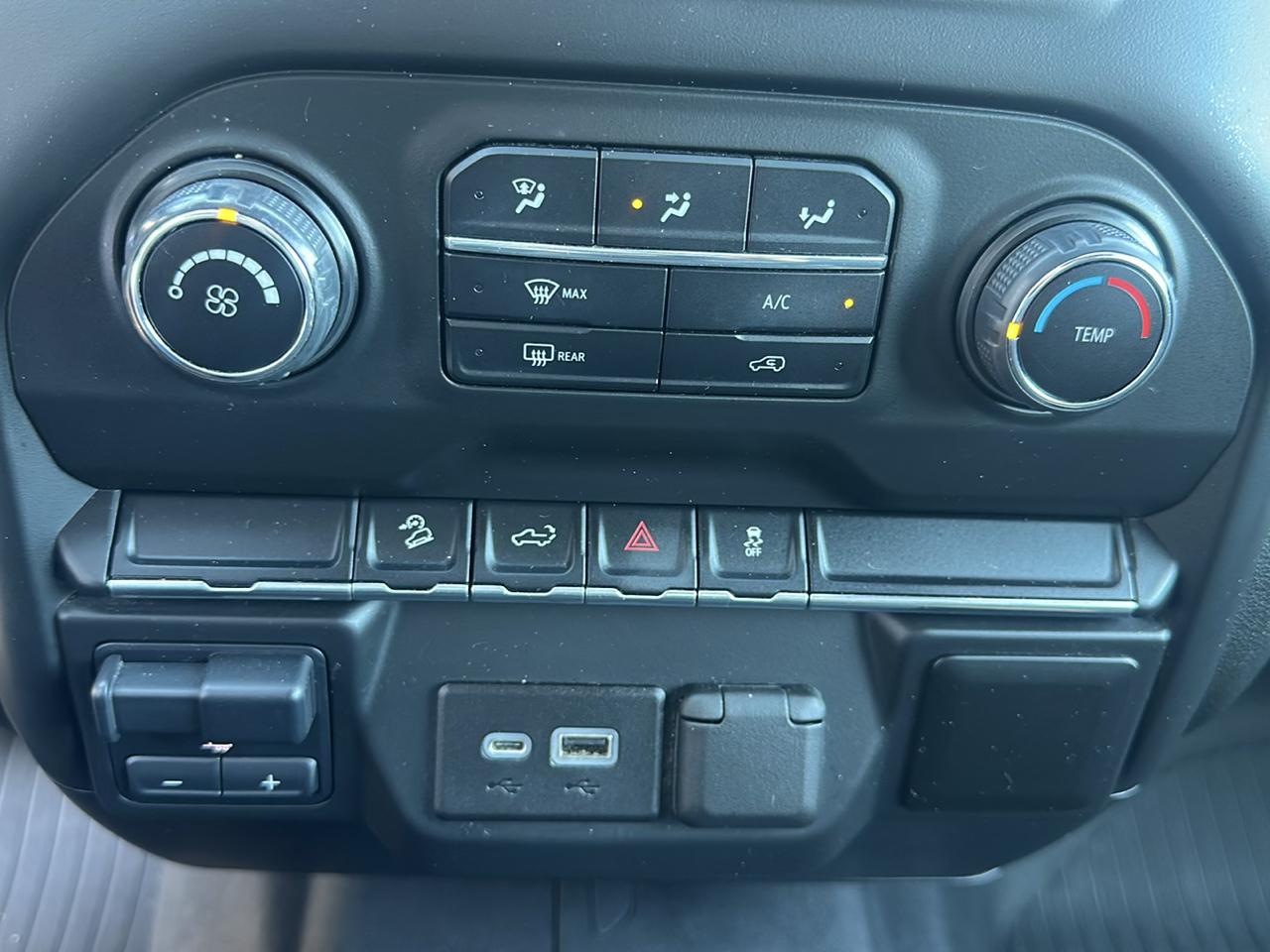 Chevrolet Silverado 1500 4WD Crew Cab 147" Custom Trail Boss 2021