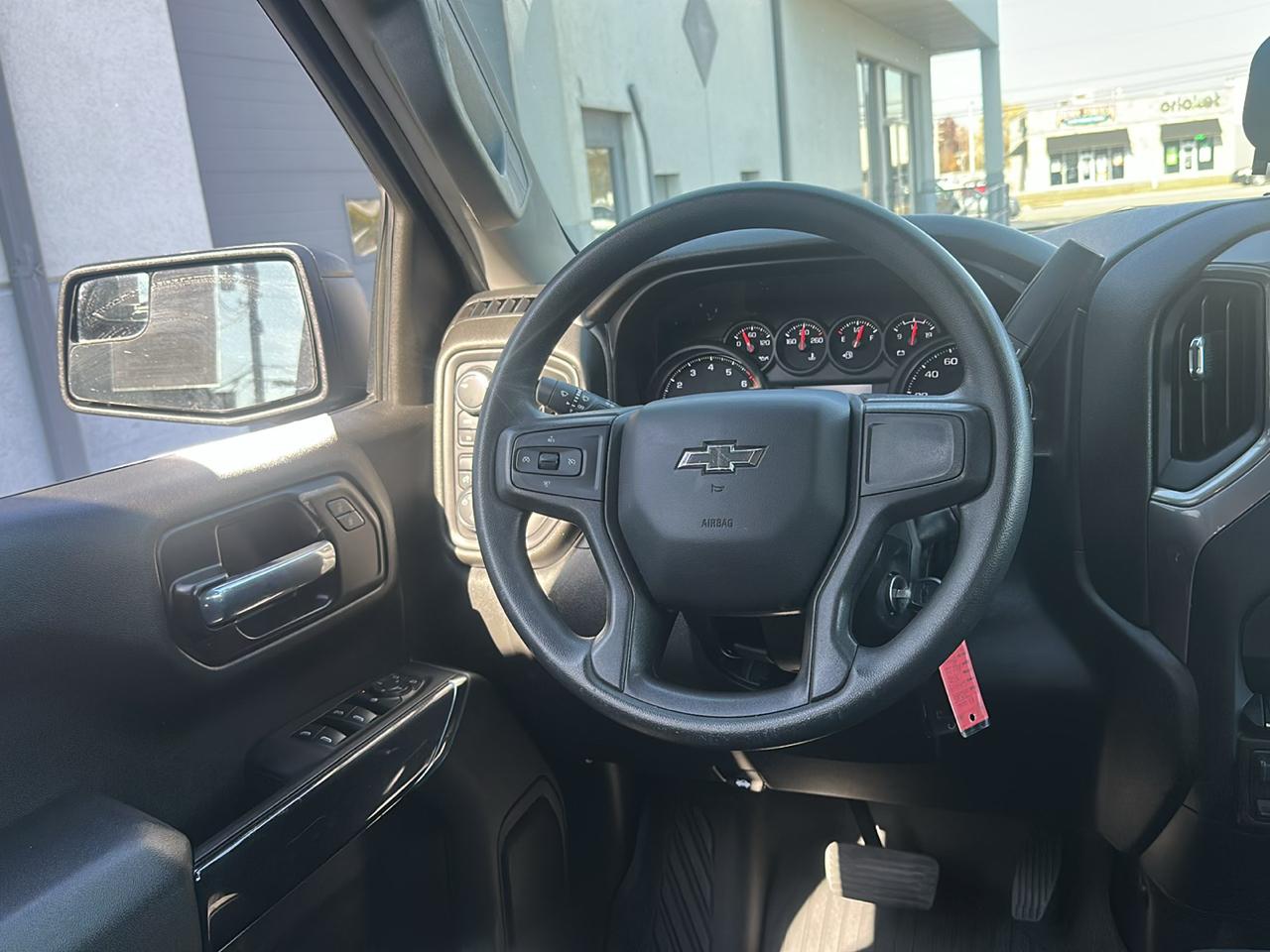 Chevrolet Silverado 1500 4WD Crew Cab 147" Custom Trail Boss 2021