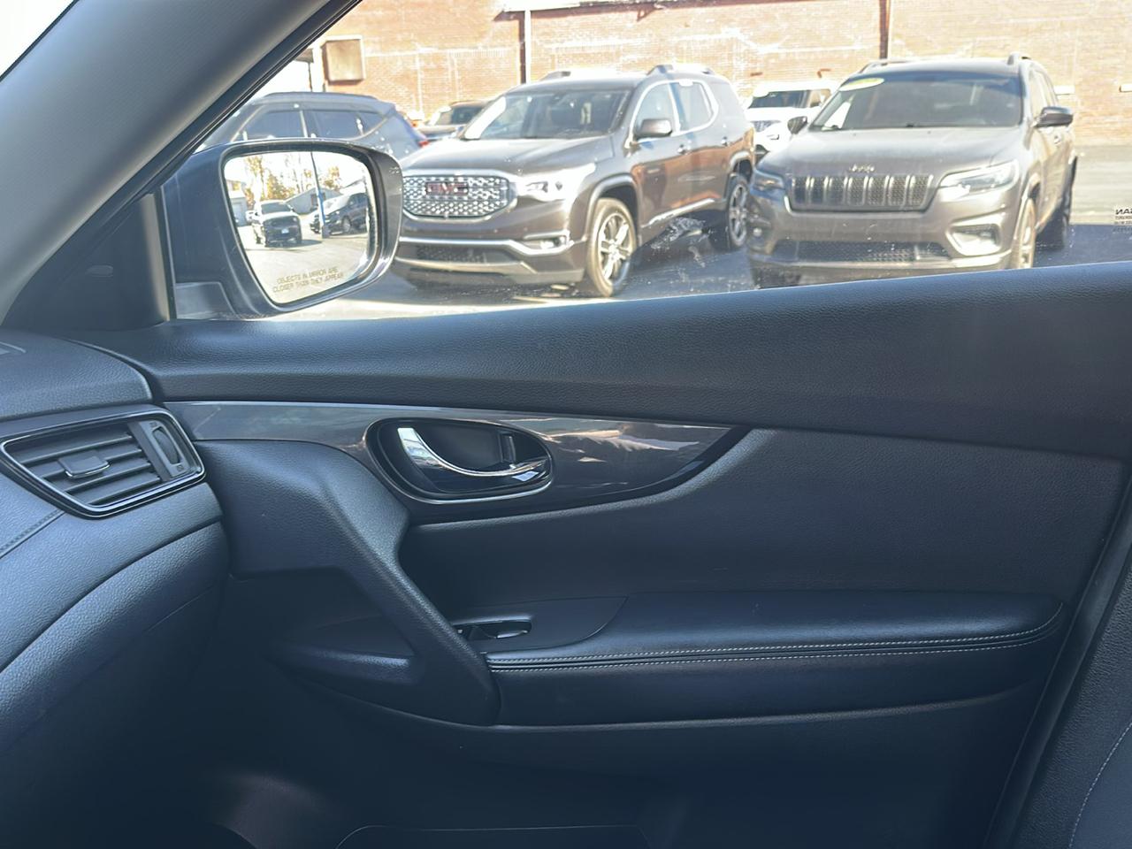 Nissan Rogue SV 2020
