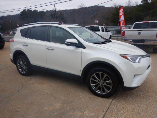 Toyota RAV4 Limited FWD 2018