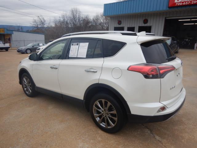 Toyota RAV4 Limited FWD 2018