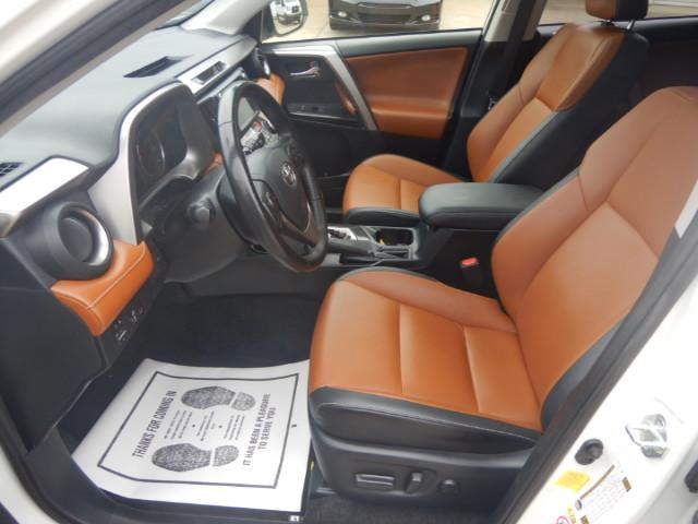 Toyota RAV4 Limited FWD 2018