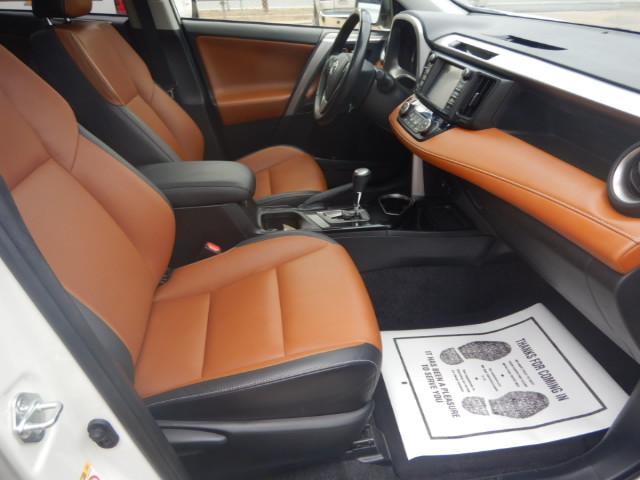 Toyota RAV4 Limited FWD 2018