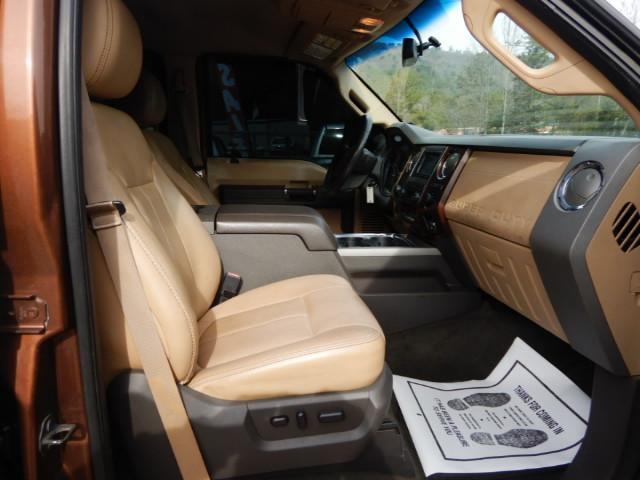 Ford F-250 SD Lariat Crew Cab 4WD 2011