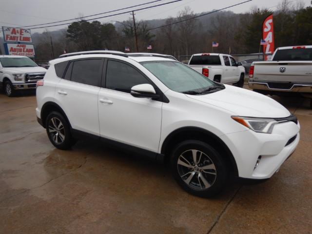 Toyota RAV4 XLE FWD 2016