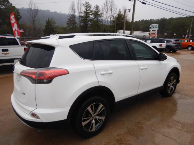 Toyota RAV4 XLE FWD 2016