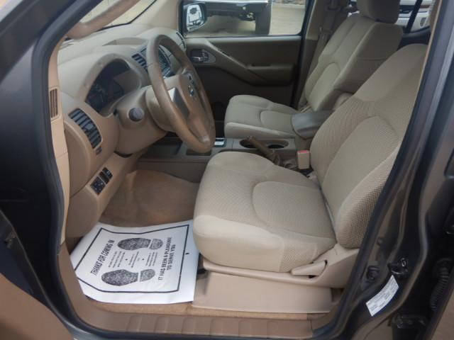 Nissan Frontier SE Crew Cab 2WD 2005