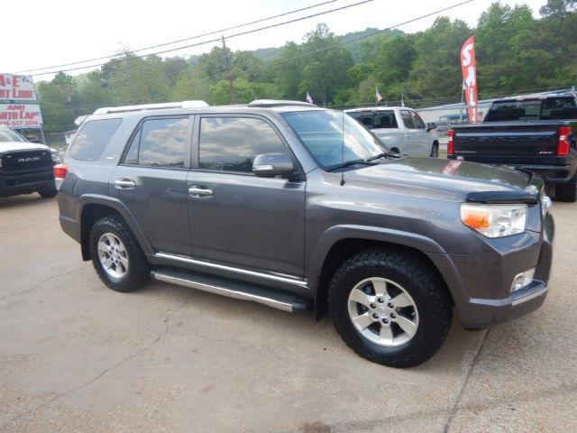 Toyota 4Runner SR5 4WD 2013