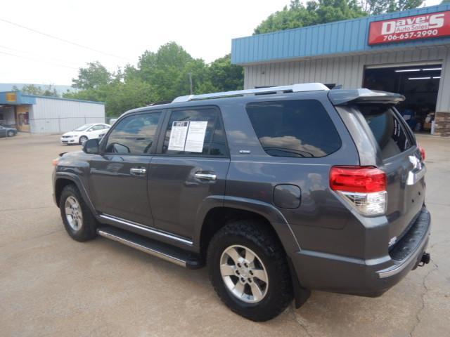 Toyota 4Runner SR5 4WD 2013