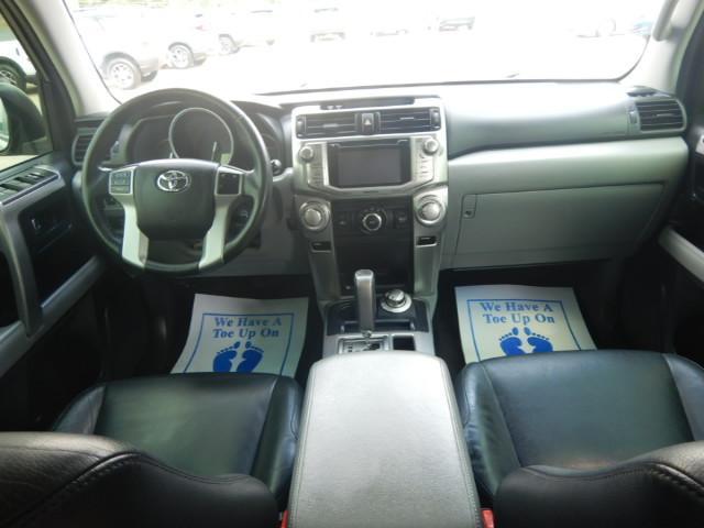 Toyota 4Runner SR5 4WD 2013