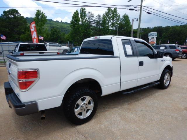 Ford F-150 XLT SuperCab 8-ft. Bed 2WD 2013